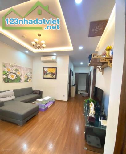 Cần bán gấp căn 2PN 82m2 tại Tràng An Complex giá chỉ 6,8 tỷ tầng trung đẹp - 2