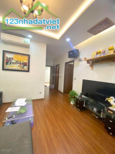 Cần bán gấp căn 2PN 82m2 tại Tràng An Complex giá chỉ 6,8 tỷ tầng trung đẹp - 3