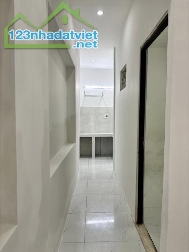♣ 2.08 tỷ Nhà Kiệt 149 Lê Đình Lý, DT33m2, 2 tầng sạch đẹp, ở ngay - 1
