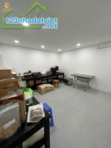 Bán nhà,F15 Tân Bình, mặt tiền nhánh,Phạm Văn Bạch, 5tầng,108M2, 14,XTỷ