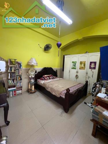 Bán nhà,F15 Tân Bình, mặt tiền nhánh,Phạm Văn Bạch, 5tầng,108M2, 14,XTỷ - 1