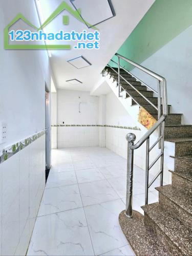 Nhà tốt giá rẻ!!! xách vali vào ở ngay tại Huỳnh Tấn phát- Nhà bè chỉ nhỉnh 3ty - DT 56,3m - 1