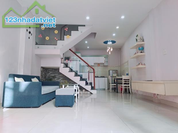 Bán nhà HXH Ông Ích Khiêm, 2 phòng ngủ, 32m² (4m x 7.8m) - Giá 4.5 tỷ TL - 1