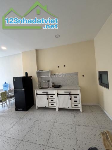 Cho thuê căn hộ 2 phòng ngủ – full nội thất 92m² – giá chỉ 7,4 triệu/tháng - 1