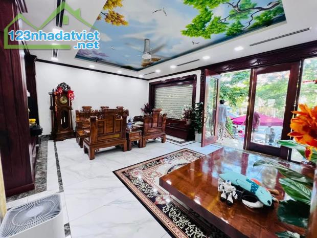 LÔ GÓC ĐÀO TẤN - 105M2 x 7T - MT 6.5M - 64 TỶ - ĐƯỜNG Ô TÔ TRÁNH - KD SẦM UẤT