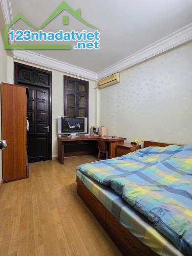 Bán nhà riêng Phố Bạch MAi - 58m2 x 4 Tầng - mặt tiền 5m - Nhà gần phố, khu vực trung tâm - 2