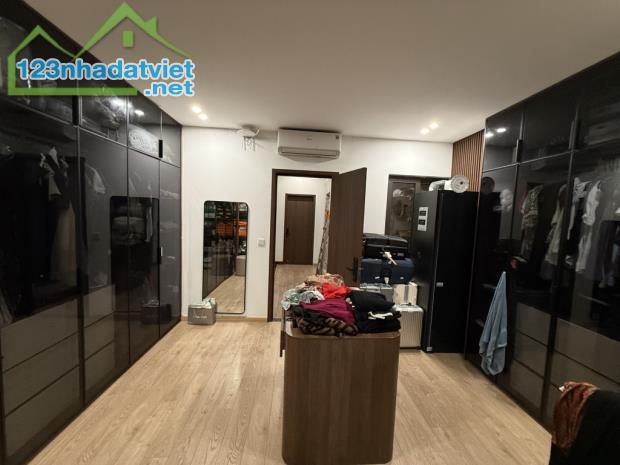BÁN NHÀ TƯ ĐÌNH – 6 TẦNG – GARA – THANG MÁY – HỒ CÁ KOI – 97M² – MT 5,5M - GIÁ  22,8 TỶ - 5