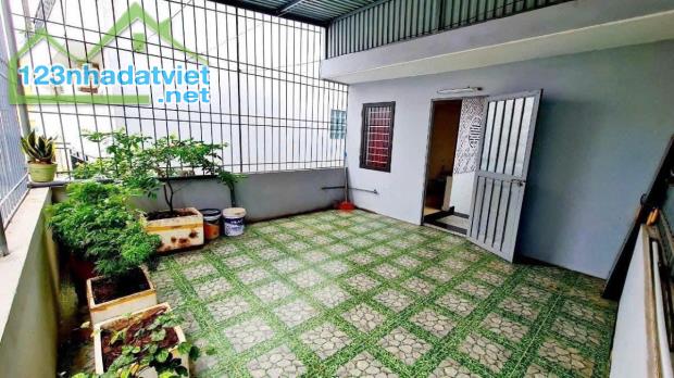 Dương Văn Bé, cách mặt phố chỉ 70m,lô góc siêu thoáng,dt 34m2, mt 4.6m LH 0877665474 - 1