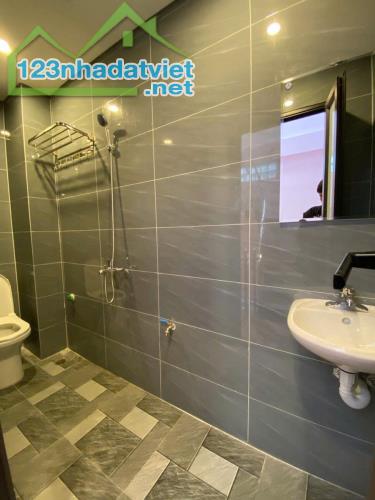 Khương Đình, trung tâm Thanh Xuân, gần phố ngõ đẹp, dt 53m2,mt 5.3m LH 0877665474