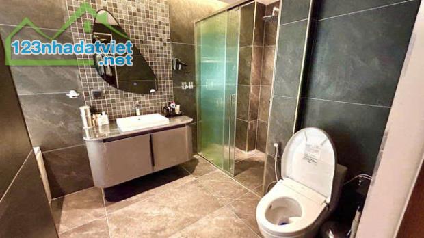 Bán nhà Long Biên TĐC Ngọc Thuỵ 60m2 6 tầng +1 hầm mt 5m 32 tỷ thang máy vỉa hè rộng ô tô