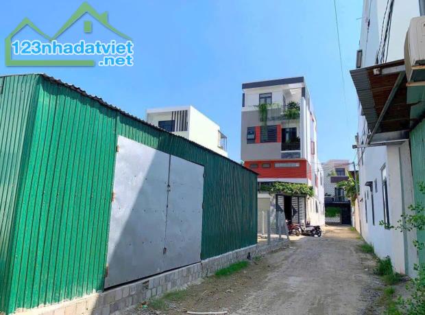 BÁN GẤP LÔ ĐẤT HẺM PHÚ NÔNG SÁT BÊN KHU ĐÔ THỊ VĐT , TP NHA TRANG  GIÁ CHỈ 2,070 TỶ