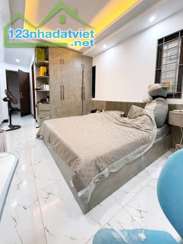 Nhà Đẹp Lô Góc Xây Độc Lập, 3 Mặt Thoáng Phố Phú Lương, 33m2 5 Tầng Full Nội Thất Giá 5 Tỷ - 3
