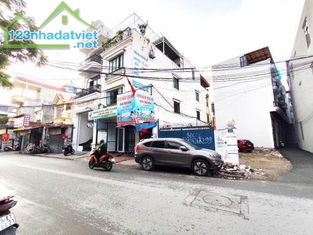 Đất mặt đường Chợ Hàng Mới vị trí siêu đẹp, Lô góc, 69m, Giá 8.98 tỉ
