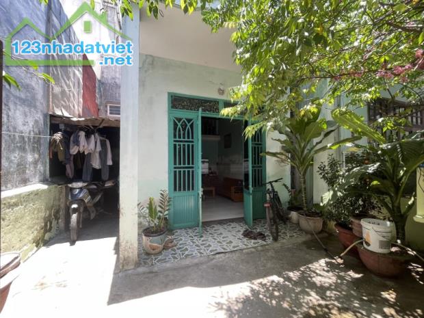 ♣ Nhà Kiệt Lê Tấn Trung, 110m2, gác đúc 3PN, sân rộng, 2.5 tỷ - 1