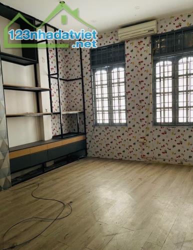 “TRỨNG VÀNG” - MẶT PHỐ HOT - RẺ NHƯ MẶT NGÕ - ĐẦU TƯ - 45m2 - CHỈ 14 Tỷ