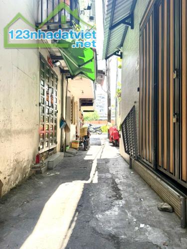 Bán nhà đẹp giá rẻ Q8 gần mặt tiền dưới 4 tỷ 58 không lộ giới, không quy hoạch 4 tầng đúc - 5
