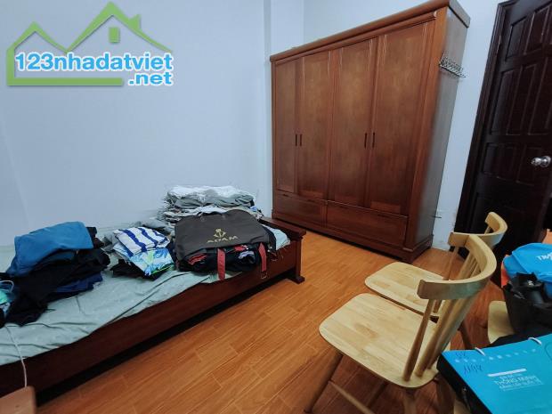 Chính chủ bán gấp nhà ngõ ô tô – 174 Trần Duy Hưng: 59m2 – 5 tầng, MT: 5,5m. 11 tỷ. - 1