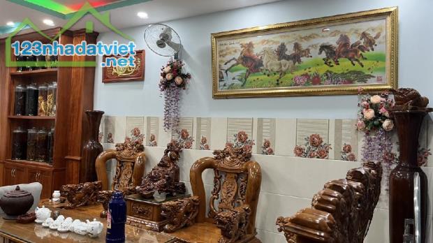 BÁN NHÀ 4 X 24M TÊN LỬA ĐƯỜNG 10, KẾ CÔNG VIÊN- 4 TẦNG GIÁ 7.45 TỶ - 2