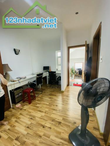 + Biển Mỹ khê, cần tiền kinh doanh hạ chào 900 triệu, Bán đất tặng nhà 2 tầng căn hộ kinh - 1