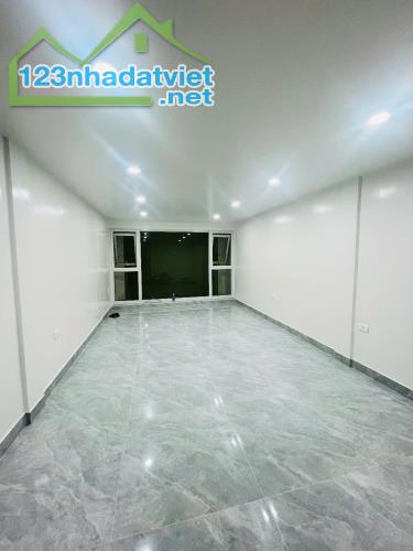 Bán nhà Nguyễn Trãi Thanh Xuân, 63m 6 tầng mặt tiền 3.7m , Thang máy, kinh doanh, ô ttránh - 2