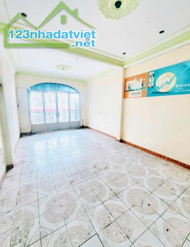 Mặt tiền Âu Cơ, P.14, Tân Bình, DT: 4.2 X 27m, 4 tầng, giảm 1 tỷ còn 19 tỷ. - 3