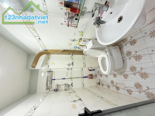 NHÀ SÁT MẶT TIỀN HUỲNH VĂN BÁNH, KHU AN NINH, 60M2 (4x15m), 5 TẦNG, 5PN, NHỈNH 8 TỶ - 1