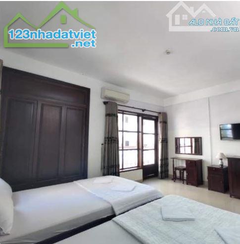 BÁN KHÁCH SẠN ĐƯỜNG LA VĂN CẦU 19 PHÒNG SÁT BIỂN KINH DOANH TỐT CHỈ 23.5 TỶ - 2
