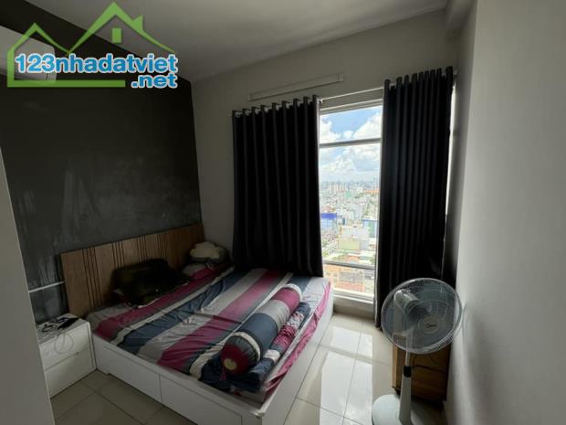 Cần bán căn CC Topaz garden 2pn