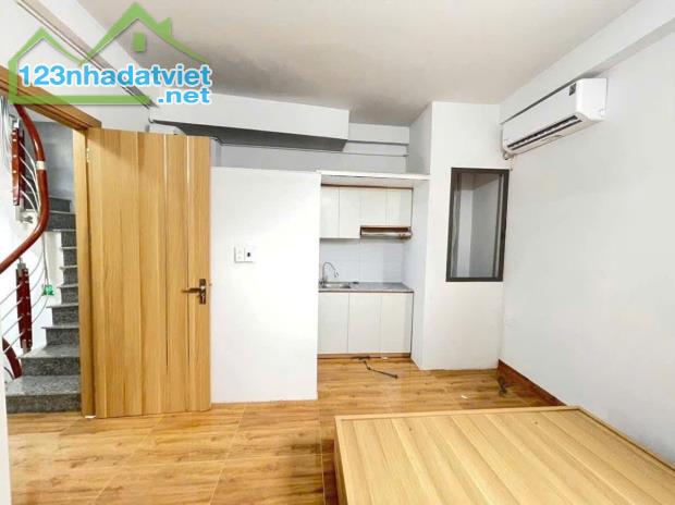 🏠 CCMN NGÕ 87 YÊN XÁ  - 7  TẦNG - 11 PHÒNG - THU 45TR/TH - 8.8TỶ - hangmini.com
