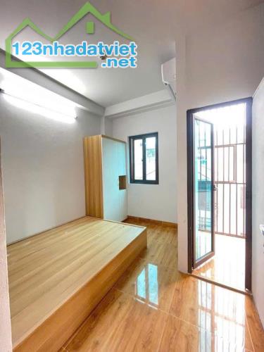 🏠 CCMN NGÕ 87 YÊN XÁ  - 7  TẦNG - 11 PHÒNG - THU 45TR/TH - 8.8TỶ - hangmini.com - 2
