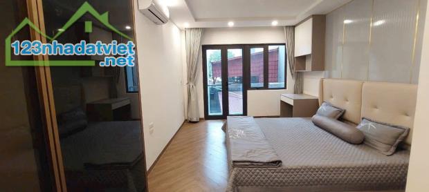 BÁN  NHÀ PHỐ BỒ ĐỀ LONG BIÊN. NHÀ 4 TẦNG,48M² MẶT TIỀN 4M. GIÁ CHÀO 11 TỶ NHỈNH. Ô TÔ TRÁN - 1