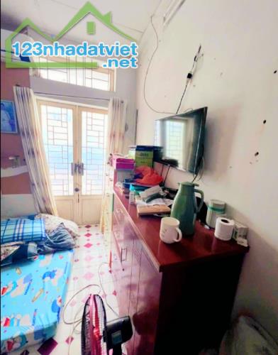 Bán nhà 2 tầng Lê Cơ 48m2 nở hậu xe hơi tới nhà, chỉ hơn 3 tỷ xíu - 1