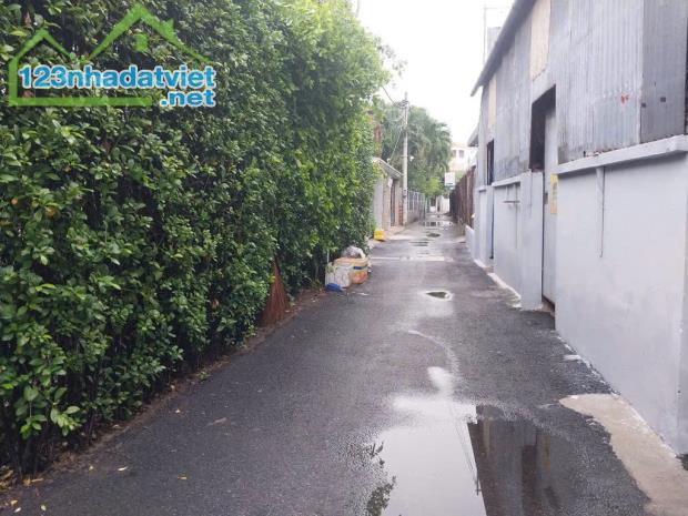 Hóc Môn bán nhà TT thị trấn gần đường Lý Thường Kiệt và các tiện ích giá 3,5ty