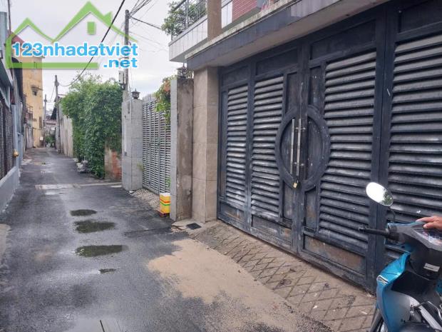 Hóc Môn bán nhà TT thị trấn gần đường Lý Thường Kiệt và các tiện ích giá 3,5ty - 2