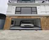 Nhà đẹp đường ô tô vào nhà giá rẻ ngõ Phố Hoa Động Cự Khối DT 30m2 . Giá 6.85 tỷ