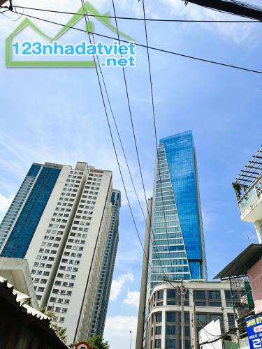 NHÀ CĂN GÓC 2 MẶT HẺM - BẠCH ĐẰNG - BÌNH THẠNH - 2 TẦNG  - NGAY NGÃ 4 HÀNG XANH - 4.95 TỶ