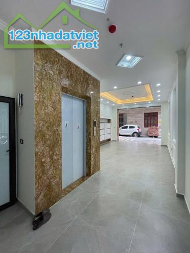 Siêu phẩm LÔ GÓC 9T Mặt phố Vĩnh Phúc, Ba Đình, 60m2, Vỉa hè- ô tô, 31,5 tỷ