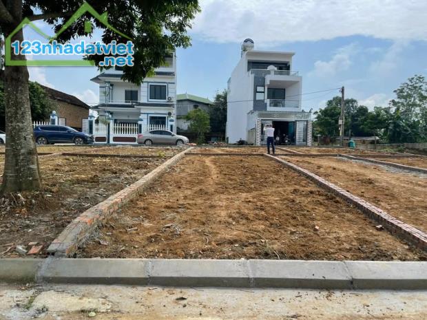 Bán đất đường 21, Hòa Thạch, Quốc Oai, Hà Nội, diện tích 114.9m2, giá nhỉnh 2 tỷ