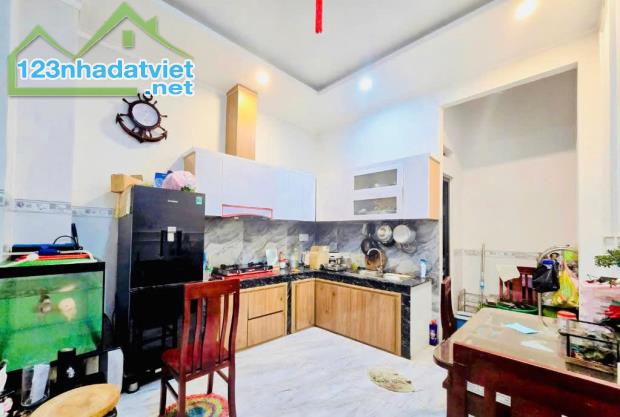 Bán nhà đẹp 3 tầng 200m2 MT Kinh Doanh An Bình TP Biên Hòa Đồng Nai có 4,2 tỷ - 1