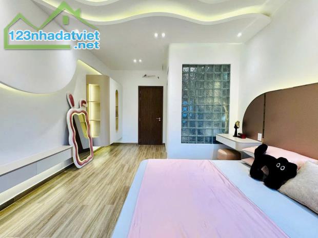 SIÊU PHẨM GIẢM GIÁ THÁNG NÀY 5 TẦNG Ô TÔ ĐỖ CỬA CHỈ 3,5XTY - 3