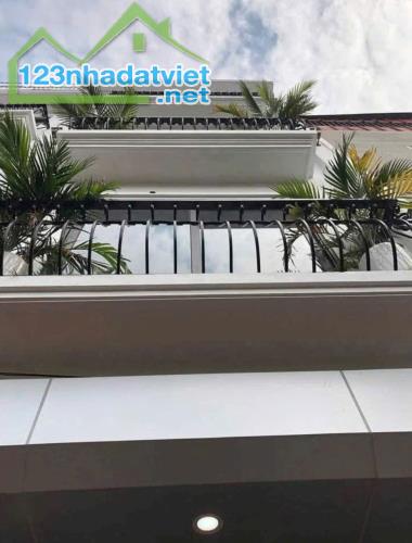 CHỦ NHÀ ĐANG CẦN TIỀN XỬ LÝ CÔNG VIỆC CẦN BÁN GẤP CĂN 40M*5 TẦNG - 1