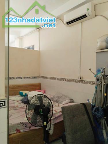 bán gấp nhà ngộp 124m2. 3 tầng Nguyễn Thị Tú. BHHB. Bình Tân - 1