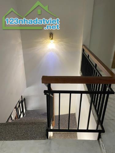 HIẾM BÁN GẤP! NHÀ 2 TẦNG KIỆT Ô TÔ, HẢI CHÂU, GẦN MẶT TIỀN, CHỈ 2,95 TỶ BỚT LỘC