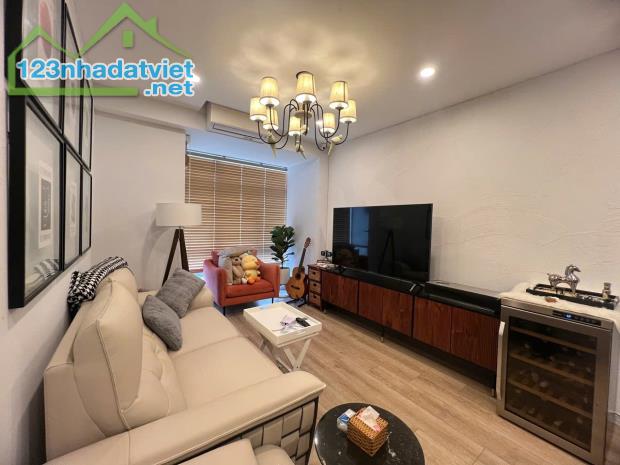 Cần bán nhanh căn hộ sky garden 3, PMH, Q7, hàng hiếm, 85m2, 3PN nhà mới đẹp, giá chỉ 6,7 - 2