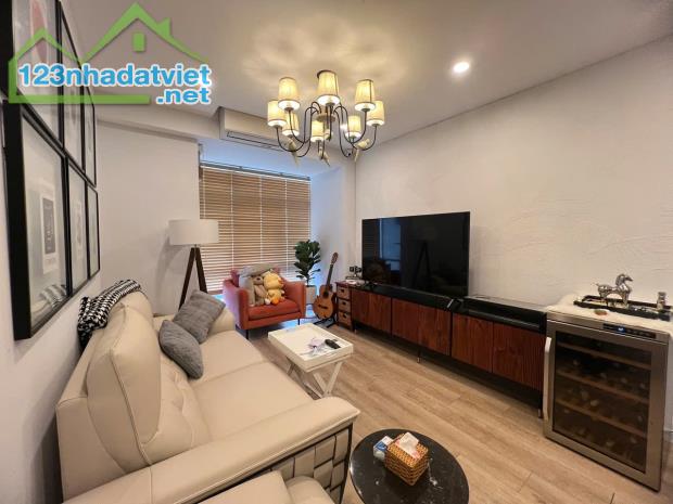 Cần bán nhanh căn hộ sky garden 3, PMH, Q7, hàng hiếm, 85m2, 3PN nhà mới đẹp, giá chỉ 6,7 - 3