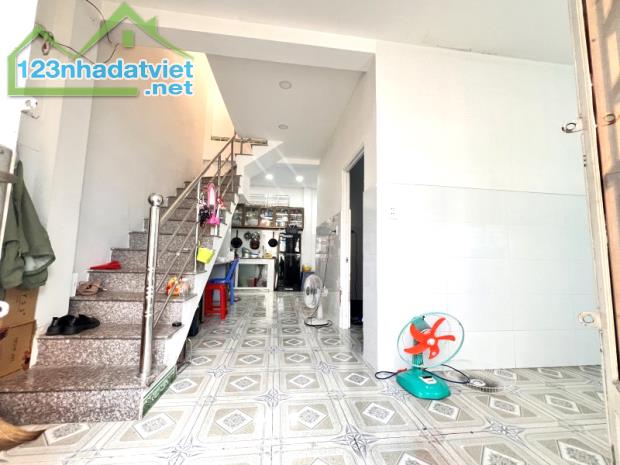 Hot! Nhà đẹp Trường Thọ, Thủ Đức – 2PN – SHR – cách hẻm xe hơi 1 căn – chỉ 3.45 tỷ - 2