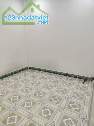 Hot! Nhà đẹp Trường Thọ, Thủ Đức – 2PN – SHR – cách hẻm xe hơi 1 căn – chỉ 3.45 tỷ - 3