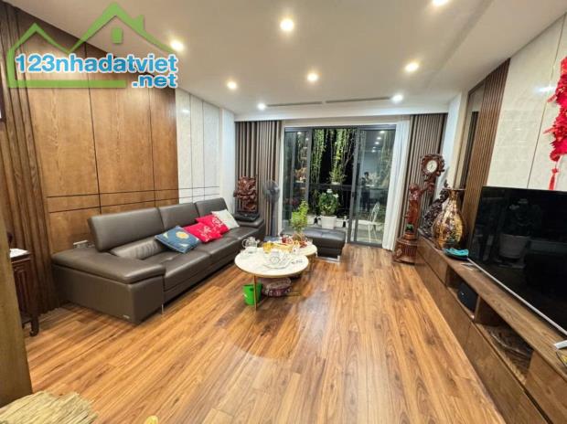 BÁN NHÀ Phân Lô Kim Đồng, 2 mặt ô tránh, kinh doanh đỉnh, dt 70 m2, mt 4.3m, 29.3 tỷ