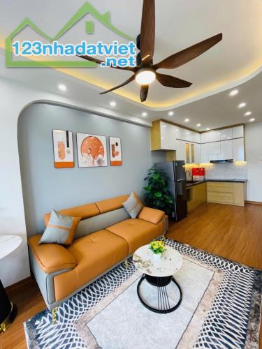 Bán căn CC Đền Lừ 1 , nhà đẹp, full nội thất mới xịn sò, 2 ngủ, 2wc, sdcc, 3.6 tỷ ( tl - 1