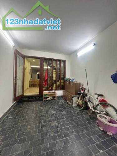 BÁN NHÀ VƯƠNG THỪA VŨ, THANH XUÂN 48m2 x 5 TẦNG - PHÂN LÔ Ô TÔ CHẠY VÒNG QUANH - 3